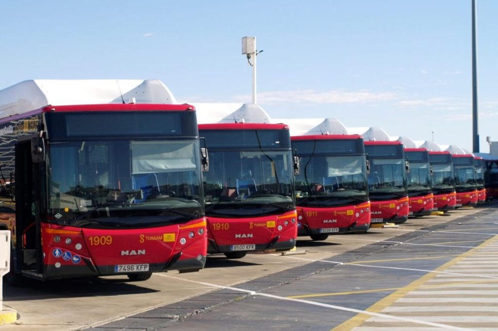 Seville: Airport & City Bus Transfer Service