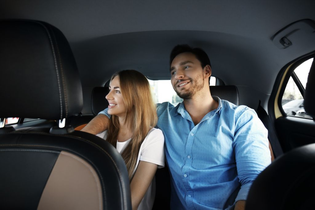 Porto: Private Airport Transfer