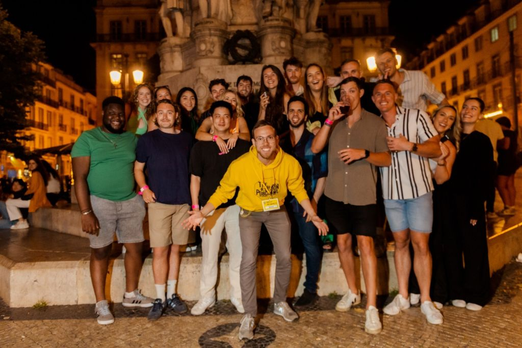 Lisbonne : Visite guidée des bars + 8 boissons + entrée au club VIP