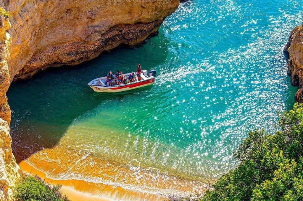 Grottes de Benagil : Croisière guidée depuis Armação de Pêra
