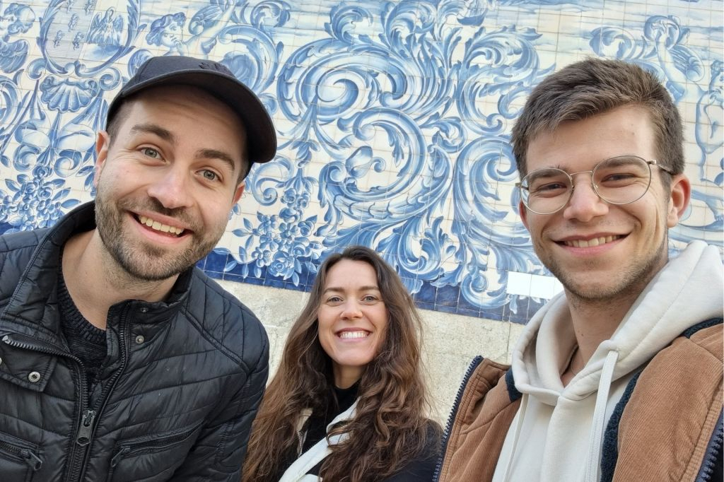 Porto Scavenger Hunt and Sights Self-Guided Tour