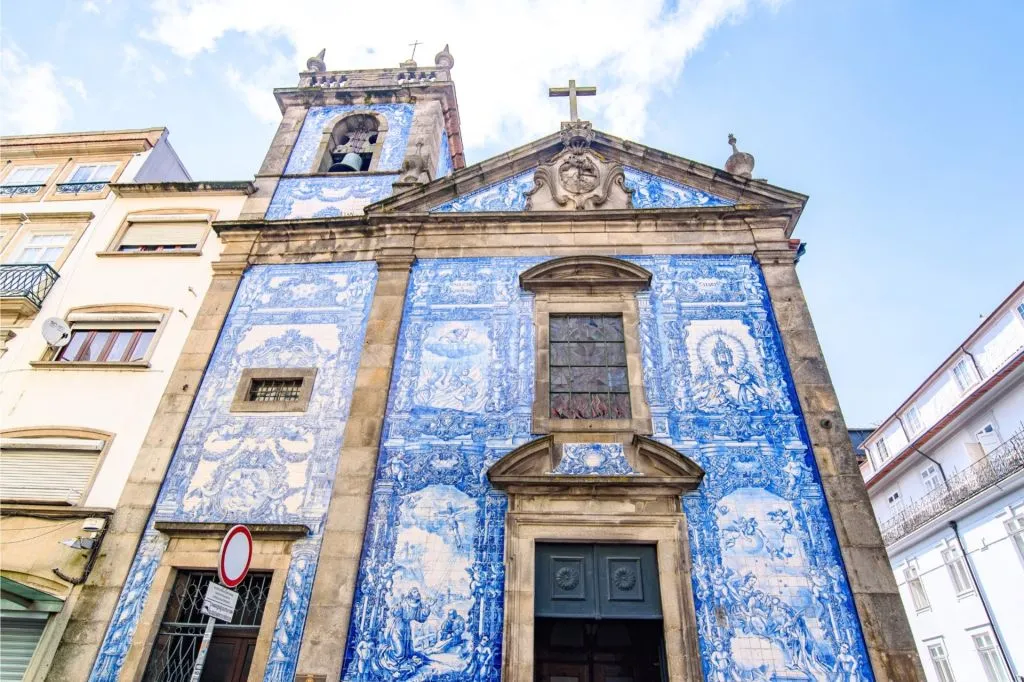 Scavenger Hunt and Self-Guided Tour of Sights in Porto (Gaia)