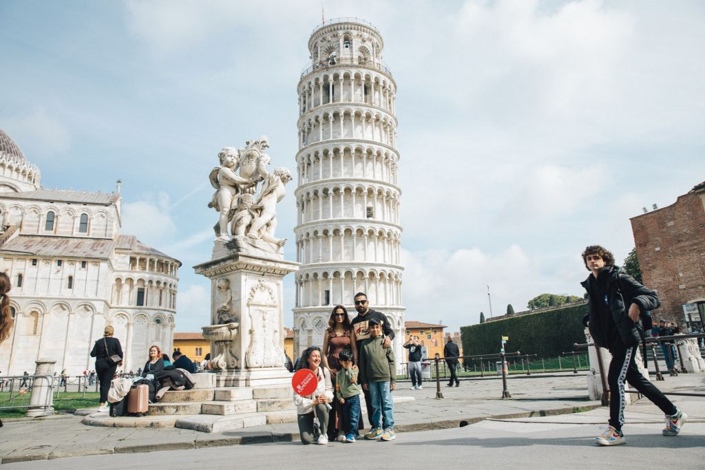 Pisa, Siena, San Gimignano & Chianti: Day Tour from Florence