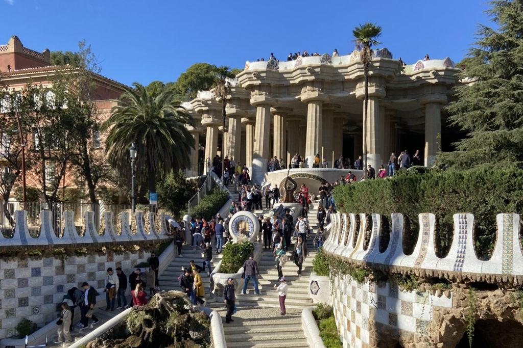 Park Guell: Exploration Game for Kids