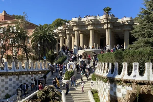 Park Güell: Juego de exploración para niños