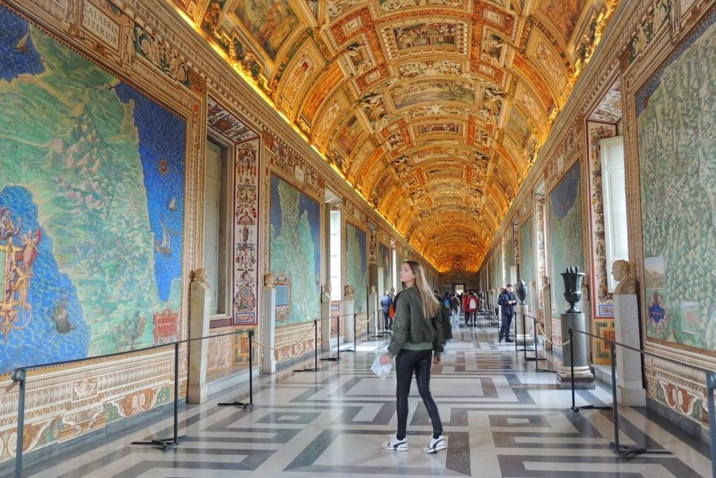 Vatican Museums: Semi-Private Guided Tour