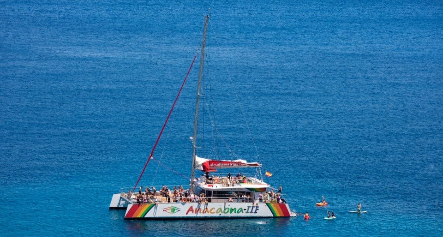 Paseo en Catamarán en Alcudia (Mallorca)