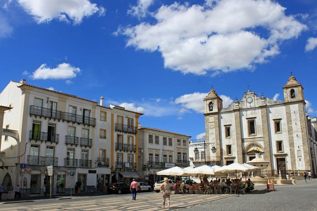 From Lisbon: Évora & Arraiolos Full day