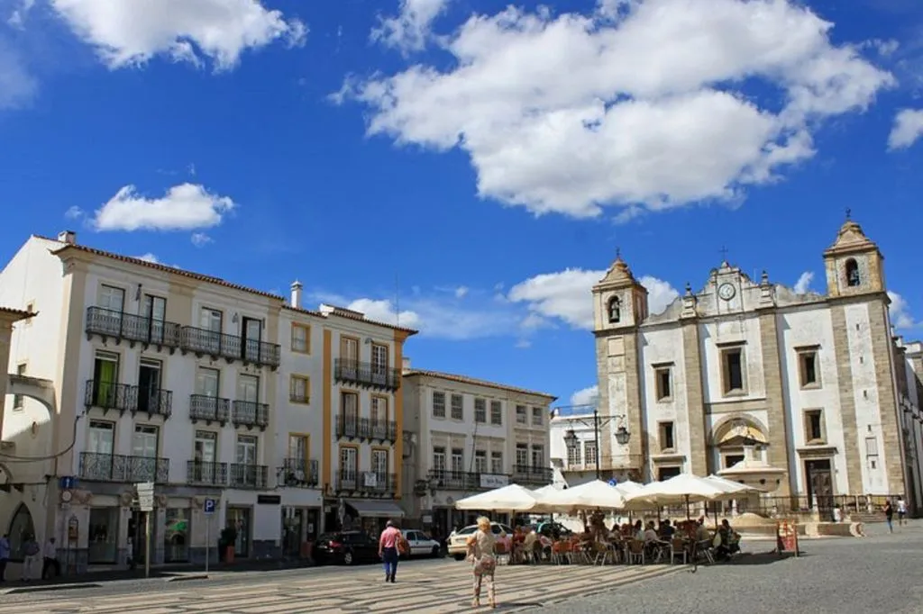 From Lisbon: Évora & Arraiolos Full day