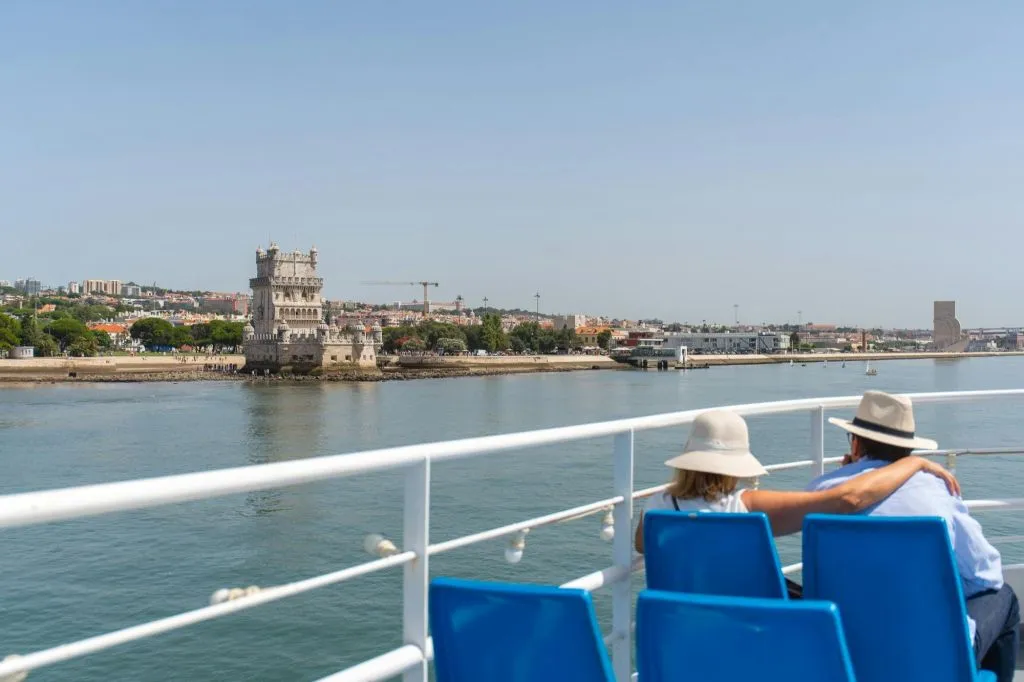 Lisbon Tagus River Cruise with Brunch