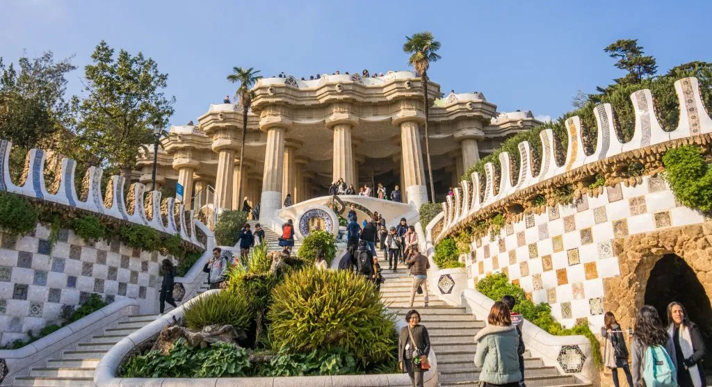 Guided Visita Sagrada Familia and Park Güell 