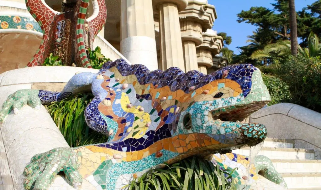 Guided Visita Sagrada Familia and Park Güell 