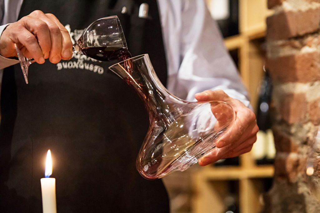 Milão: Tour de degustação de vinhos para pequenos grupos