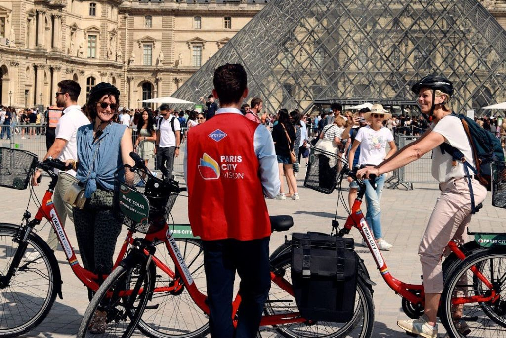 Paris: Private Bike Tour