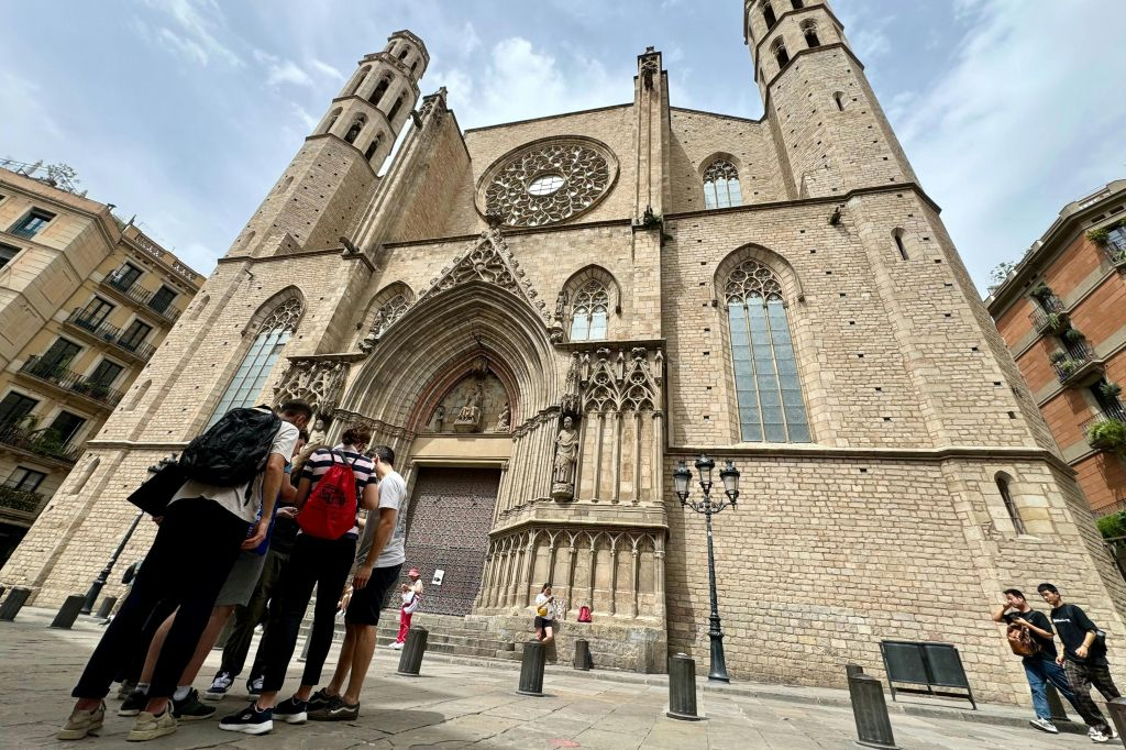 Barcelona: Jon Cake's Handpicked Food Tour in El Born