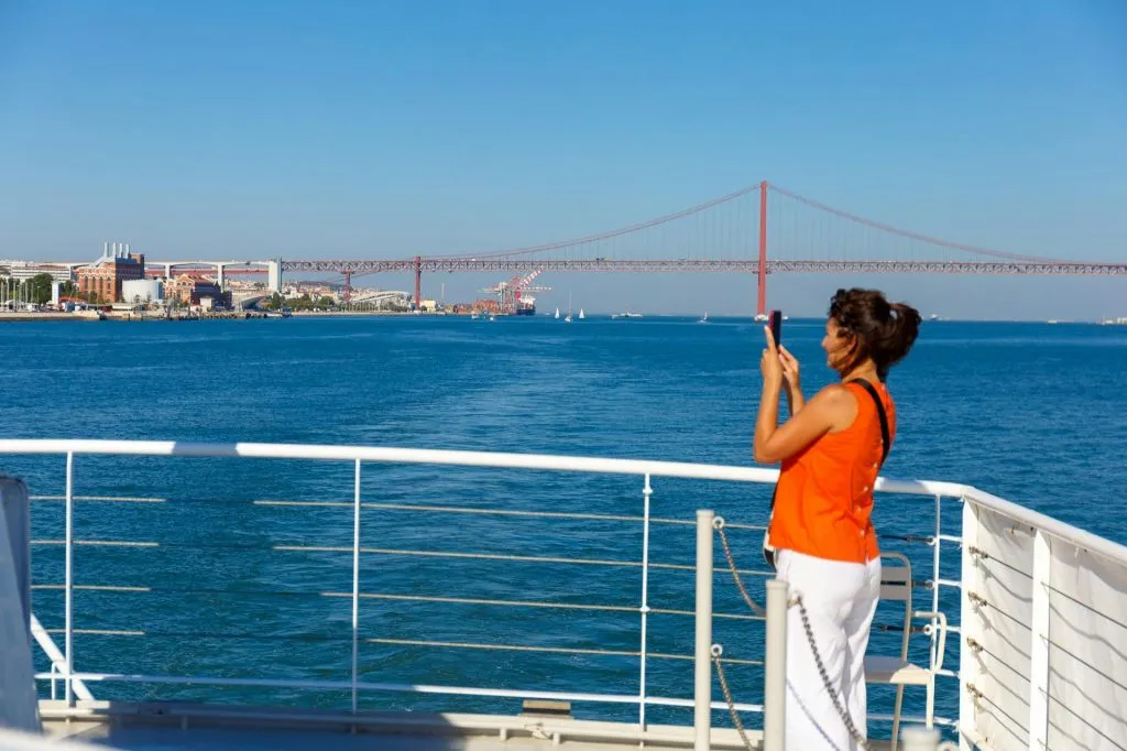 Lisbon Tagus River Boat Tour with One Drink Included