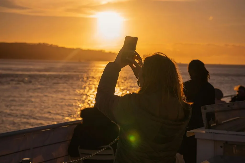 Lisbon Tagus River Sunset Cruise With Drink and Snacks
