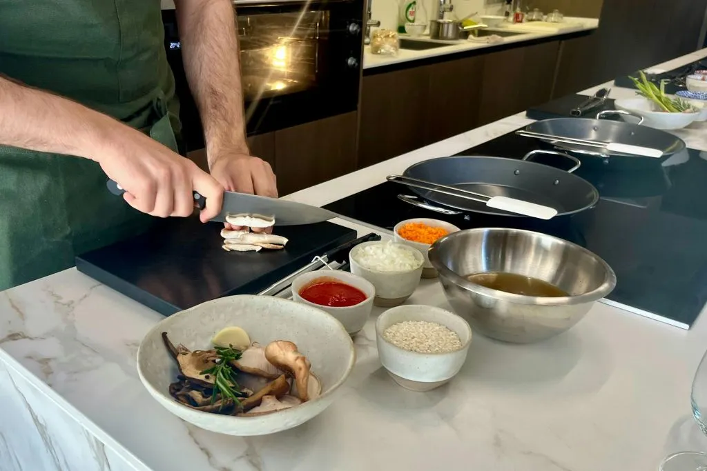 Local Chef Conducts Masterclass Beyond Paella in Barcelona