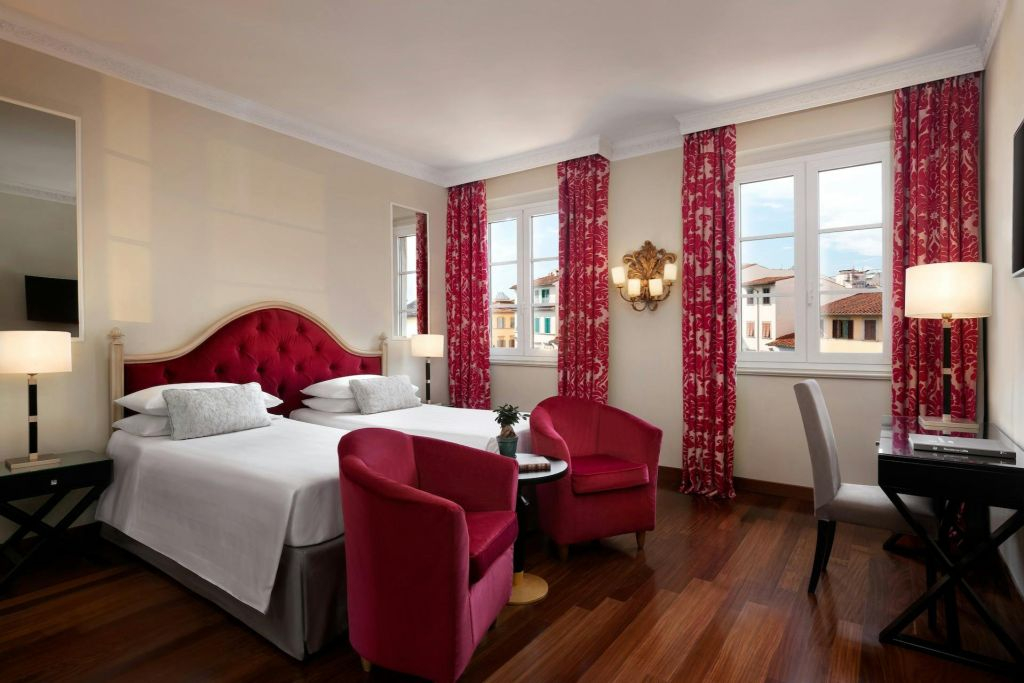 Book This Two-Night Romantic Shooting Stars Experience in Florence, Italy