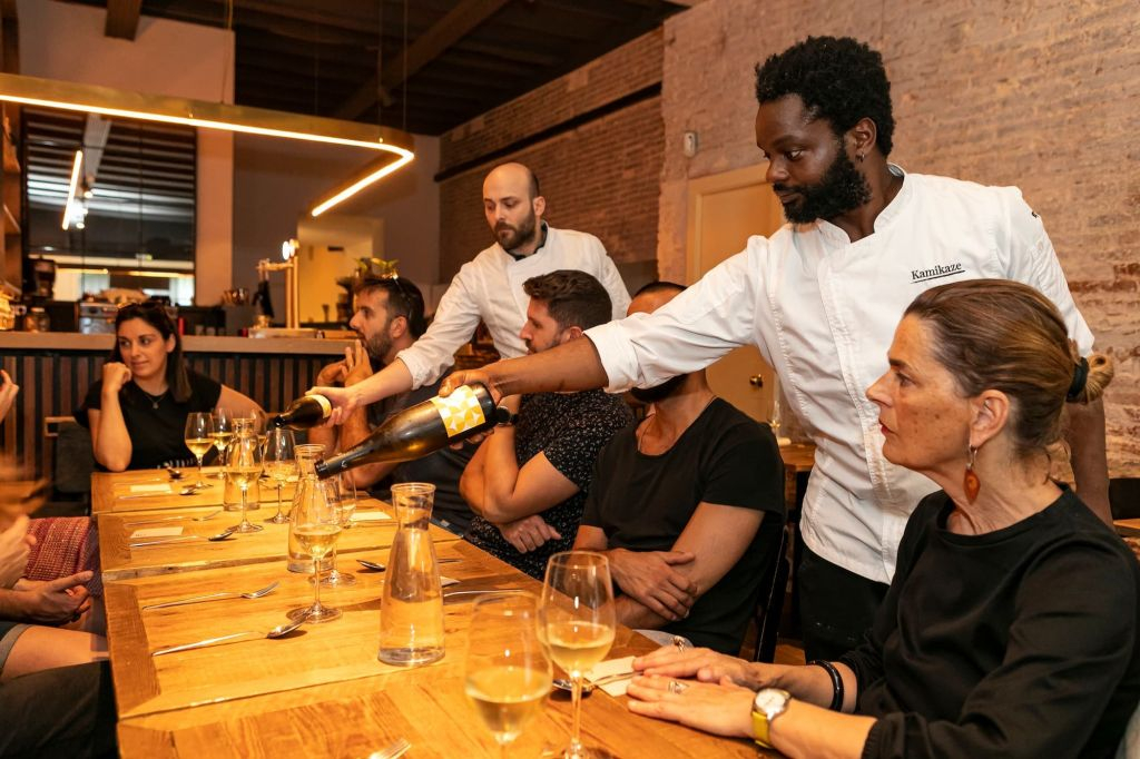 Barcelona: Small-Group Eixample Food & Tapas Tour by Chefs