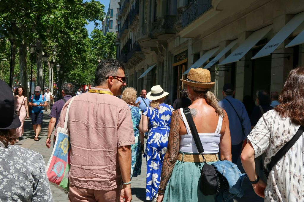 Barcelona: Small-Group Eixample Food & Tapas Tour by Chefs