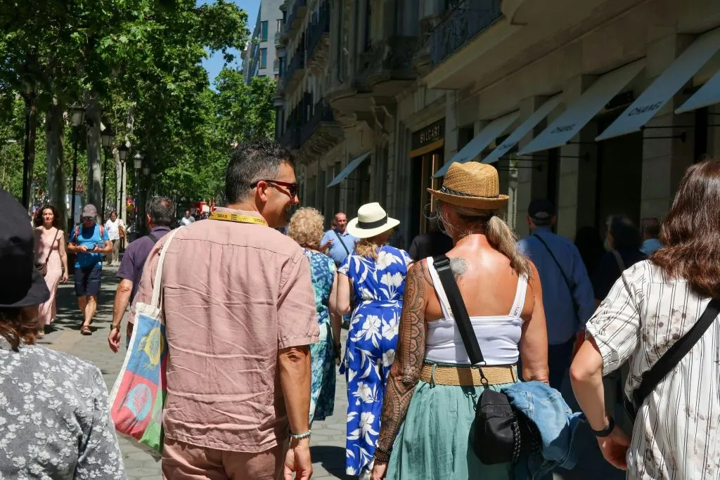 Barcelona: Small-Group Eixample Food & Tapas Tour by Chefs