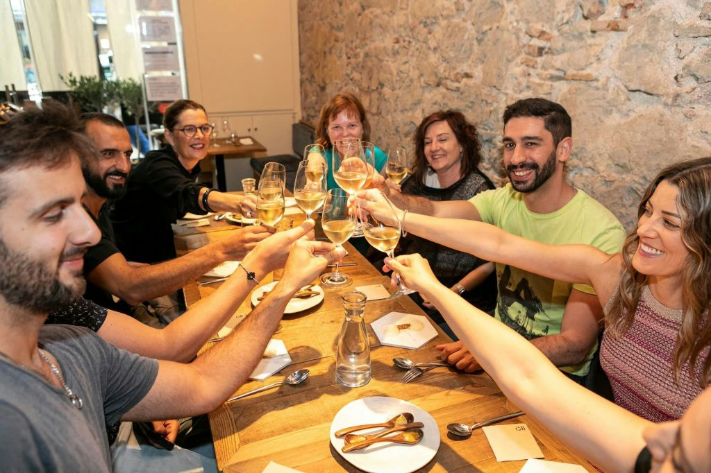 Barcelona: Small-Group Eixample Food & Tapas Tour by Chefs