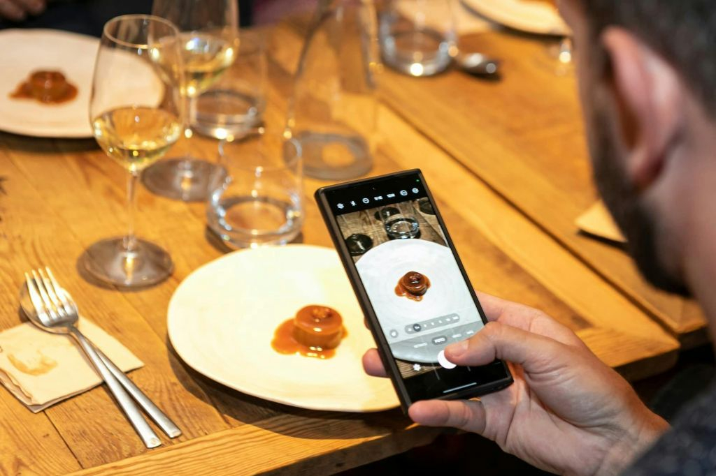 Barcelona: Small-Group Eixample Food & Tapas Tour by Chefs