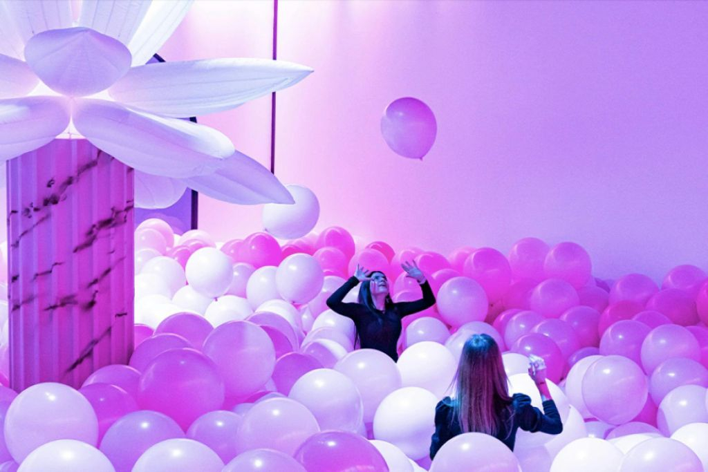 Barcelona: Bubble Planet Entry Ticket