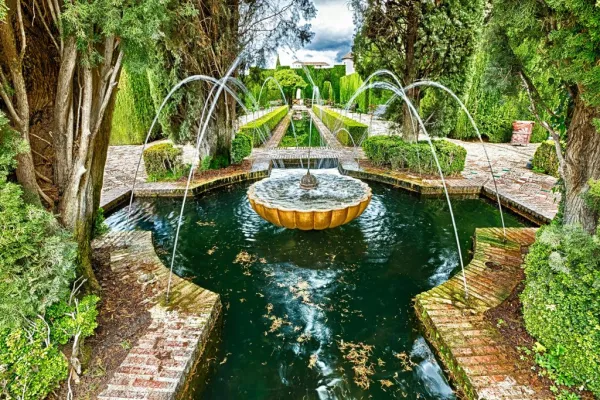 Alhambra: Gardens Tour