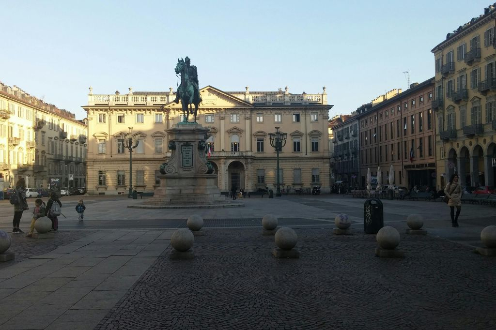 Torino: tour guidato serale a piedi