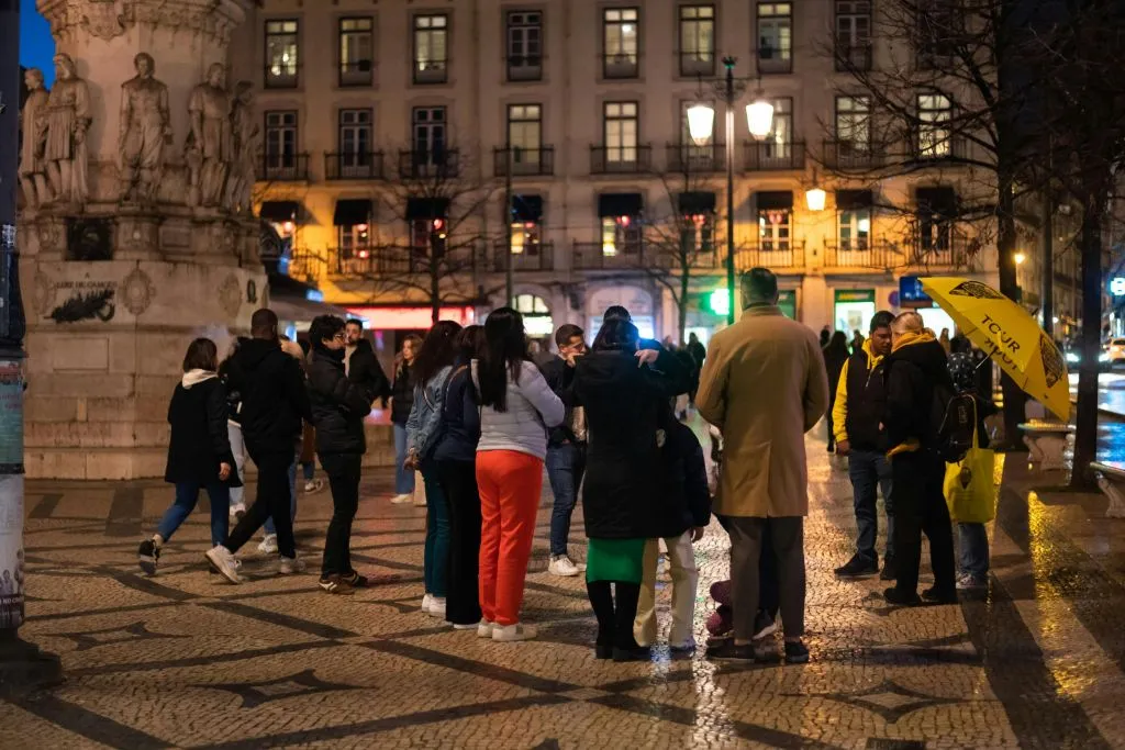 Lisbon: Fado Show with Portuguese Appetizers