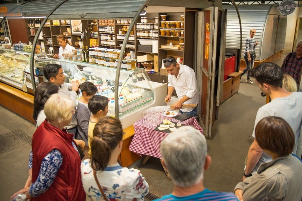 Paris : Visite guidée de la gastronomie + visite du marché