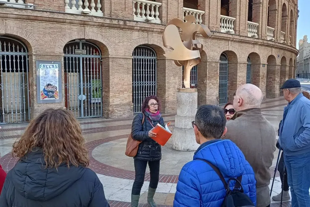 Valencia: Tapas and Drinks Tour
