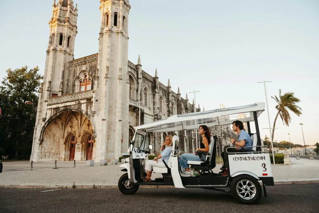Lisbon: 1-Hr Guided Eco Tuk Tuk Tour