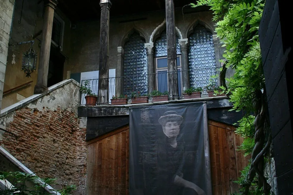Musei del Moderno e Contemporaneo: Ca' Pesaro Palace & Fortuny Museum Combo