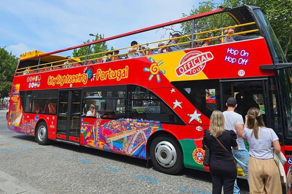 City Tour Oporto: 24 ó 48 horas en Autobús Hop-On Hop-Off