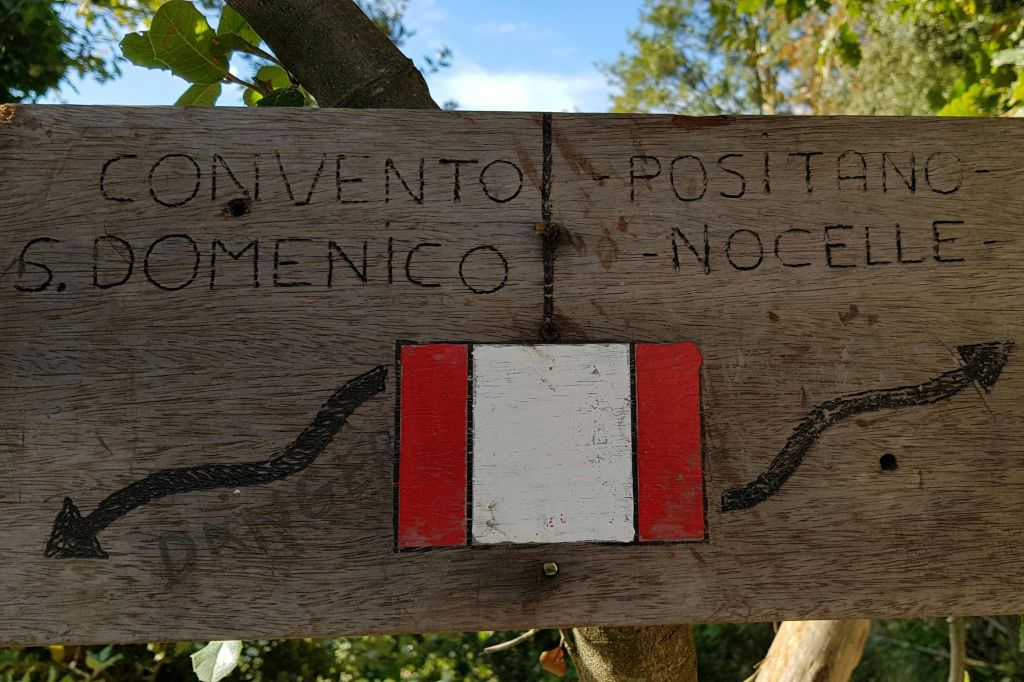 Path of the Gods: Guided Hiking Tour + Roundtrip Transport from Sorrento