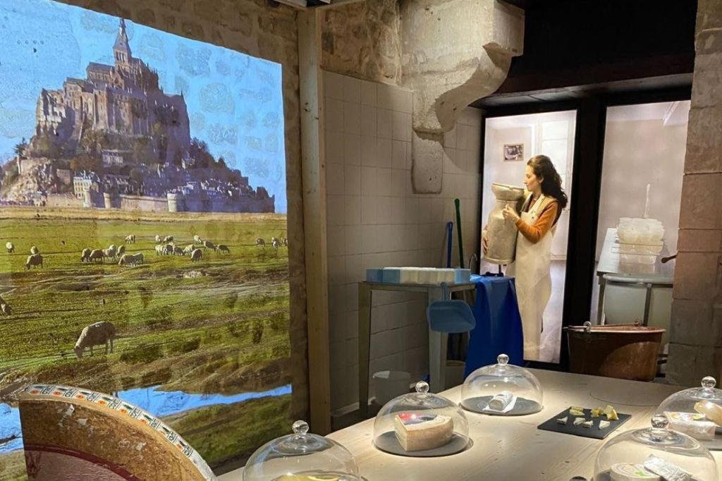 Gourmet Food Tour on Saint-Louis Island with The Living Cheese Museum Paris