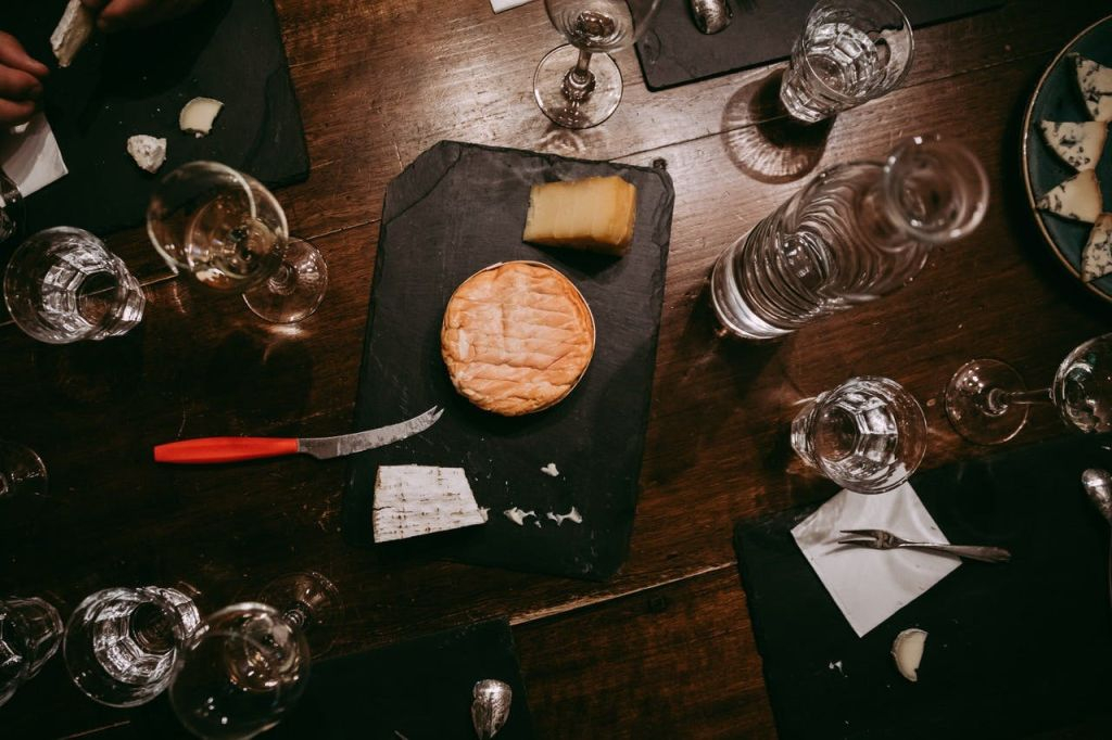 The Amateur Tasting Morning: The Art of Pairing Cheeses with Wines