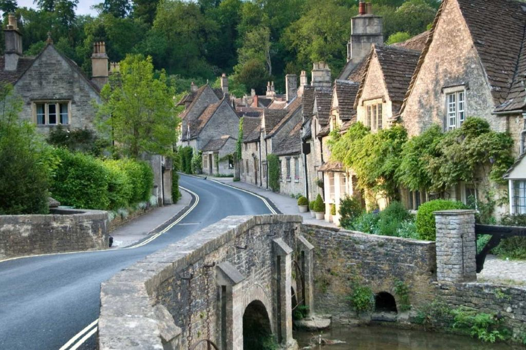 Cotswolds: Tour guidato + Trasferimento di andata e ritorno da Londra