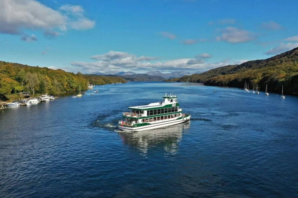 Lake District: Day Trip + Cruise from London with Cream Tea