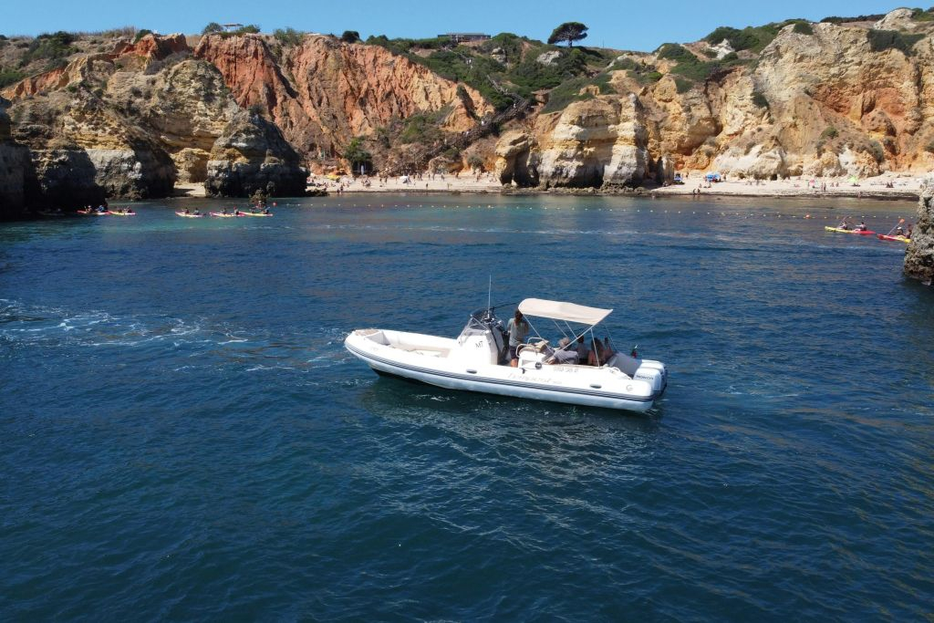 Ponta da Piedade and Lagos Coast: 2-Hour Private Boat Tour