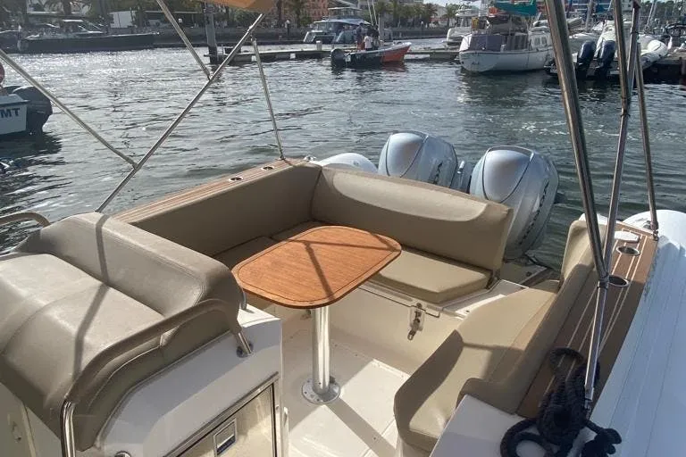 Ponta da Piedade and Lagos Coast: 2-Hour Private Boat Tour