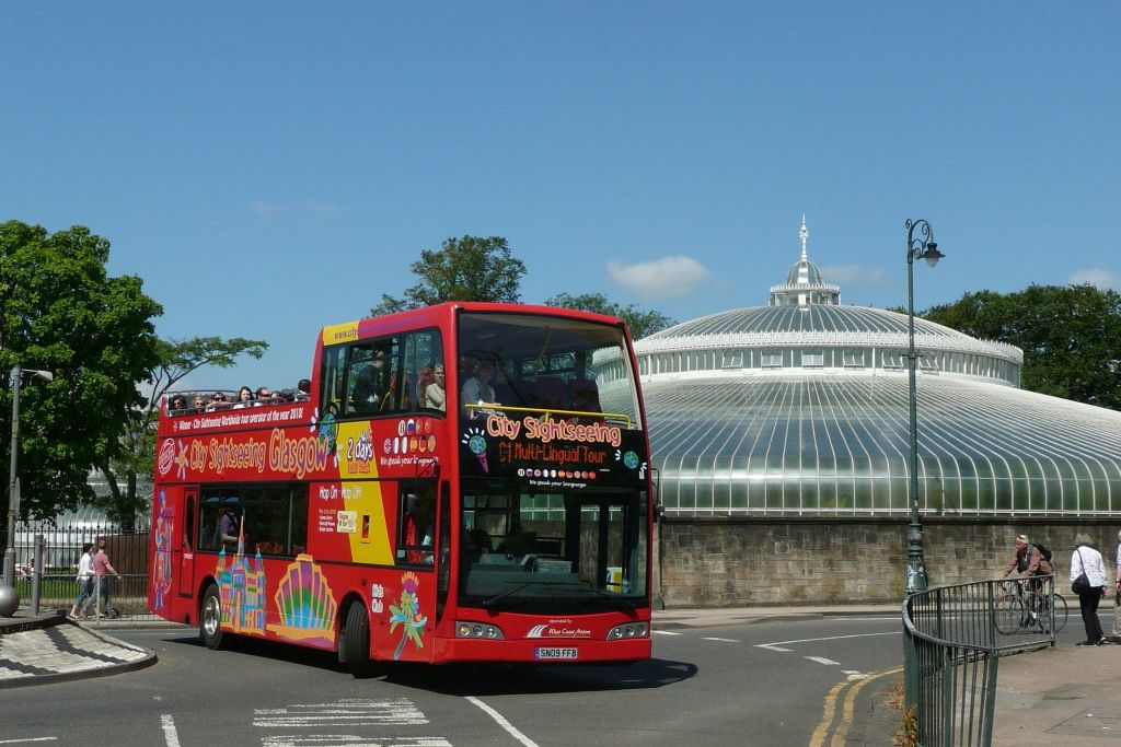 Glasgow: Hop-on Hop-off Bus Two Route Combo