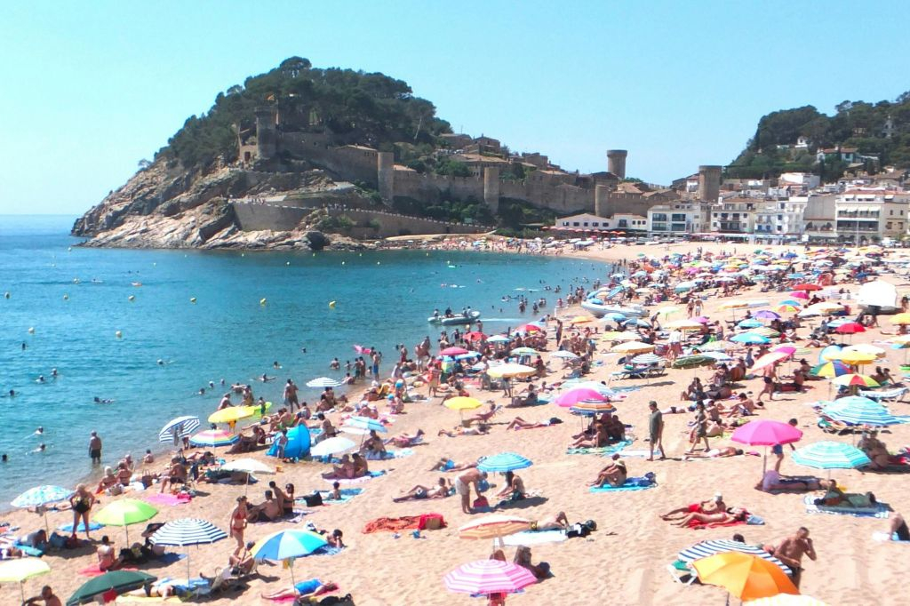 Costa Brava: Guided Tour from Barcelona
