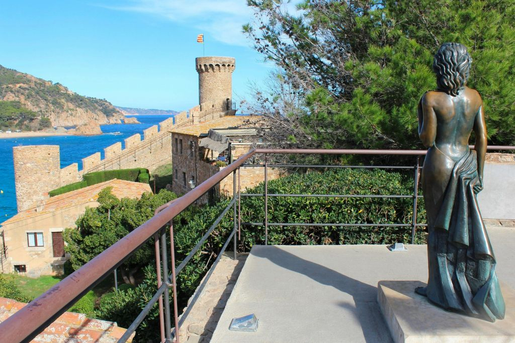 Costa Brava: Guided Tour from Barcelona