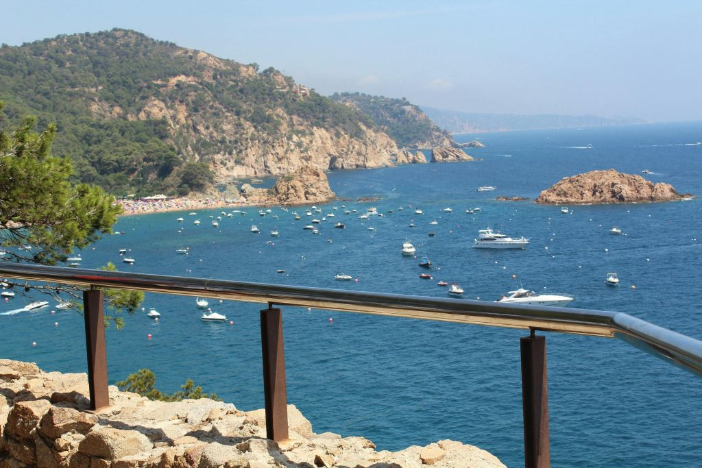 Costa Brava: Guided Tour from Barcelona