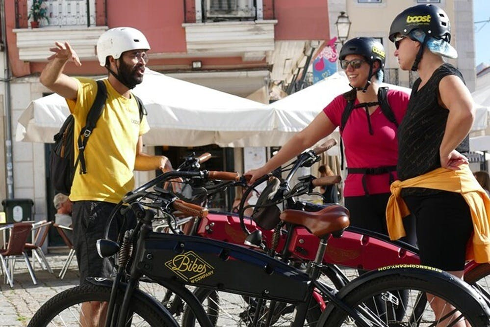 Lisbon Hills: Electric Bike Guided Tour