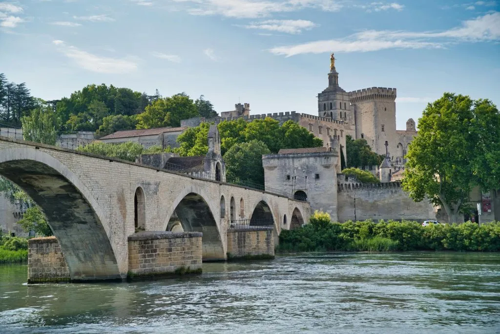 1 heure de marche sur le Rhône.